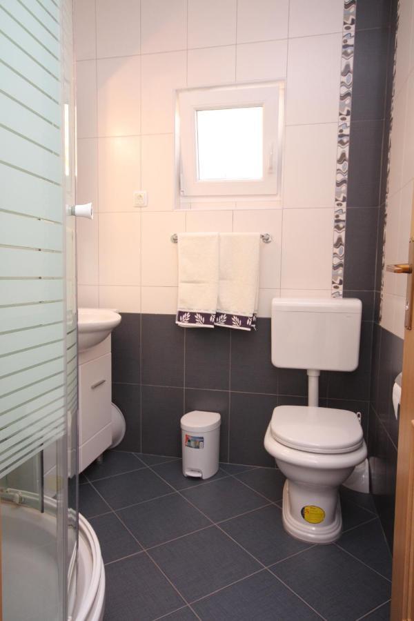 Apartments with a parking space Baska Voda, Makarska - 2709 Bagian luar foto